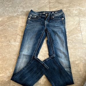 EUC Miss Me jeans. Straight leg.